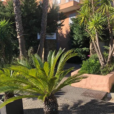 Golf Saint Tropez Rez De Jardin Vue Piscine *